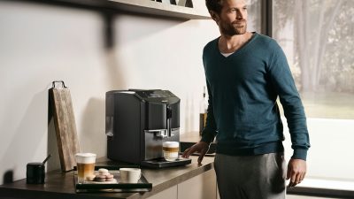 machine à café tout automatique, eq300 extraklasse, inox foncé, noir lustré siemens tf305ef9