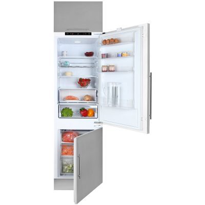 réfrigérateur encastrable avec affichage sur la tablette et tiroir pour les produits frais. teka rbf73340fi