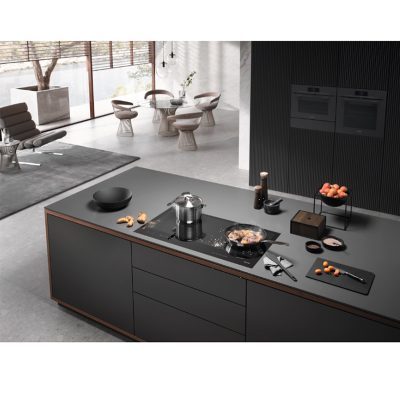 table de cuisson à induction avec induction fullflex et diamondfinish pour le plaisir de cuisiner km 7897 2 fl diamond