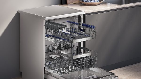 iq700, lave vaisselle pose libre, 60 cm, acier inox. coloré, laqué siemens sn27ti01be