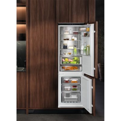 réfrigérateur combiné encastrable 177.2 cm 9000 multichill 0° fridge freezer aeg nsc9v181cs