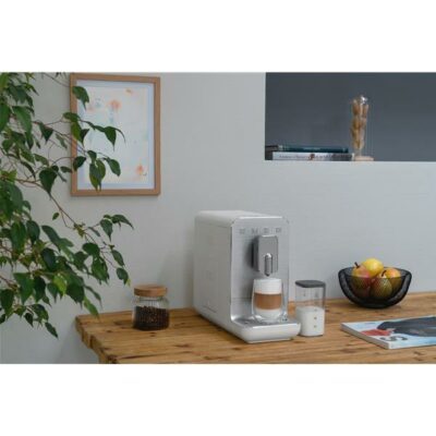 machine à café automatique avec broyeur intégré collezione bcc13blmeu (copie)