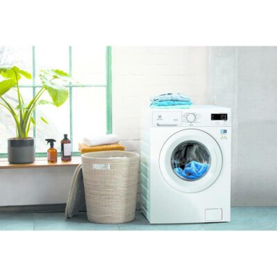 lave linge séchant faible profondeur (53.4cm) electrolux eww1686ws