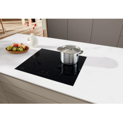 table de cuisson à induction avec trois zones de cuisson à un prix de départ avantageux miele km 7360 fr (copie)