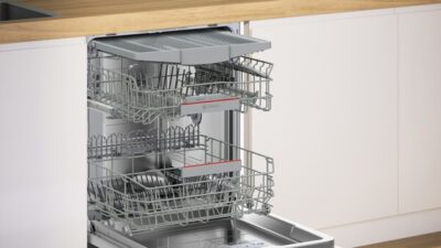 lave vaisselle bosch série 6,encastrable avec bandeau acier brossé, perfectdry. smi6zcs10e