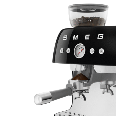 machine à café expresso, crème rétro design, années 50. smeg egf03creu (copie)