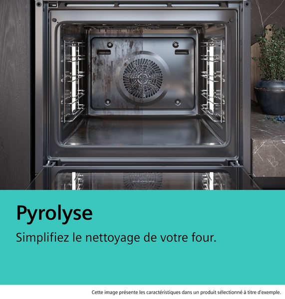 Four avec fonction pyrolyse pour nettoyage facile