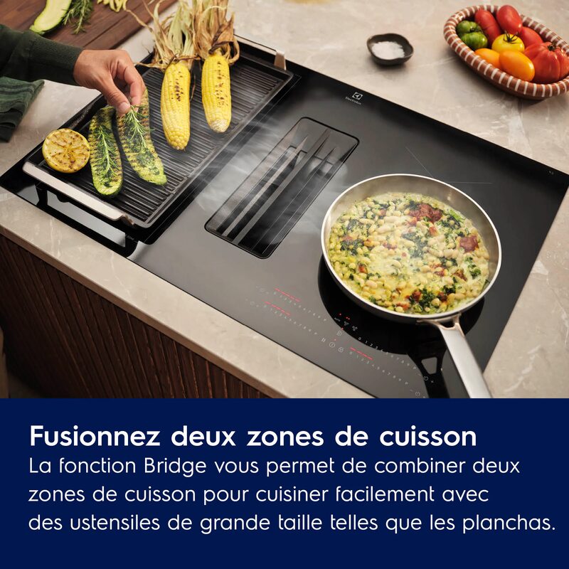Plaque induction avec deux zones de cuisson combinées