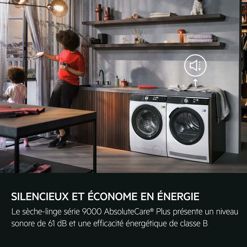 Buanderie moderne avec lave-linge et sèche-linge