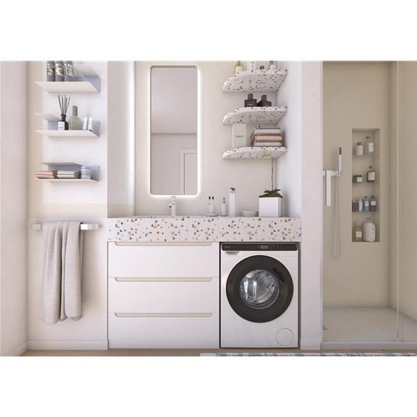 Salle de bain moderne avec machine à laver intégrée