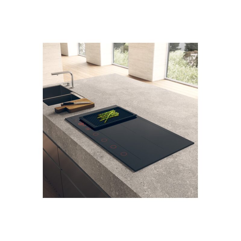 Plaque de cuisson moderne sur plan de travail