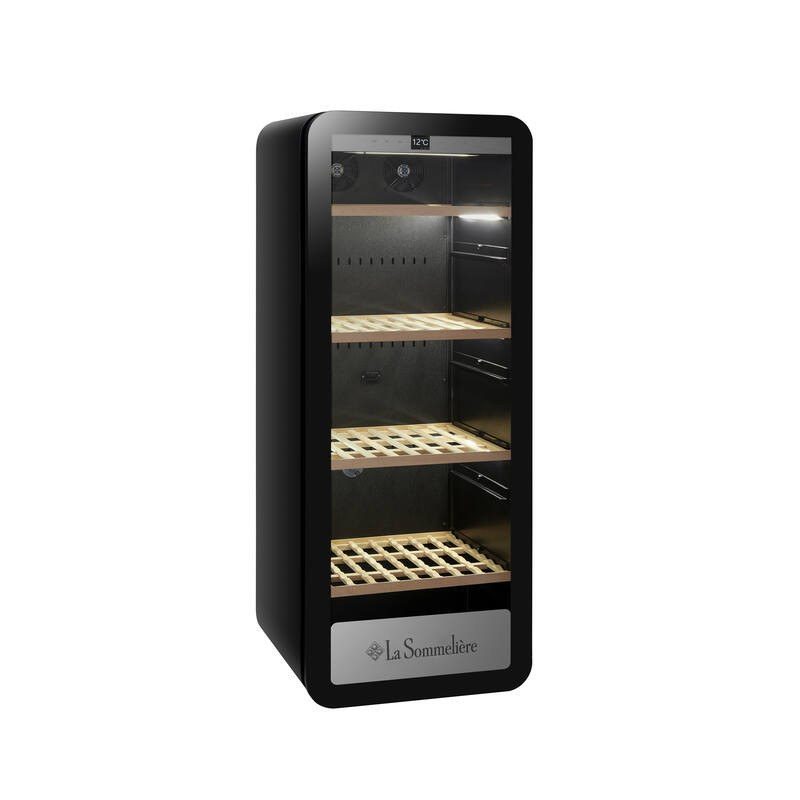 Cave à vin noire avec étagères en bois