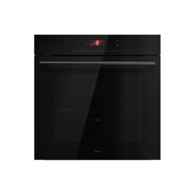 Four encastrable noir avec écran tactile