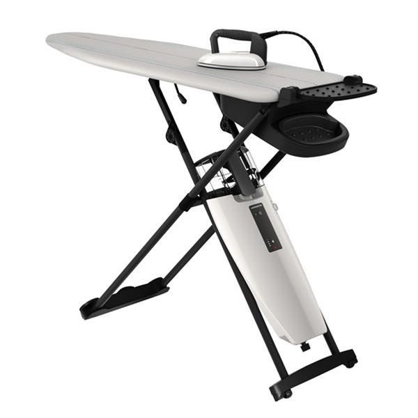 Table à repasser avec fer à repasser intégré