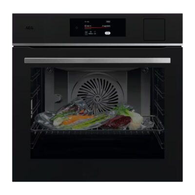 Four AEG avec aliments sous vide