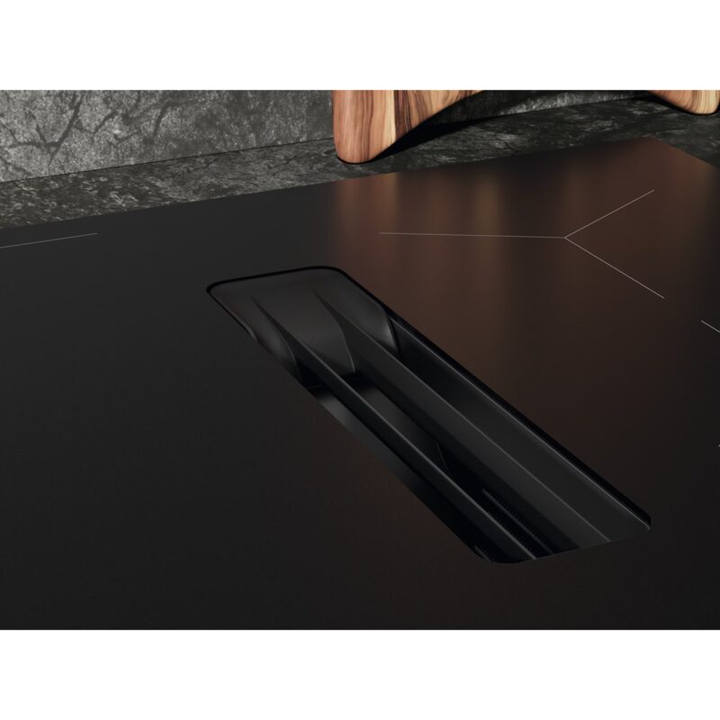 Plaque à induction avec hotte intégrée noire