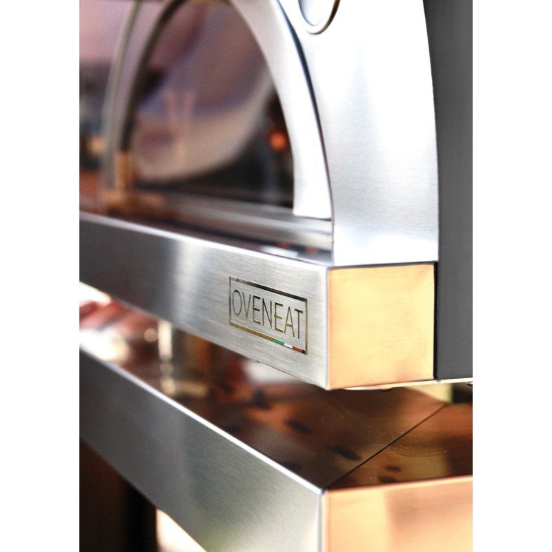 Four en inox Oveneat avec éclairage intégré