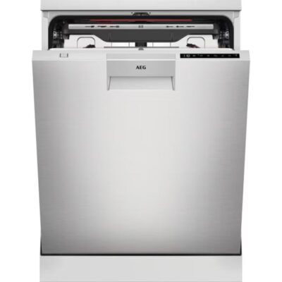 Lave-vaisselle encastrable AEG en inox ouvert